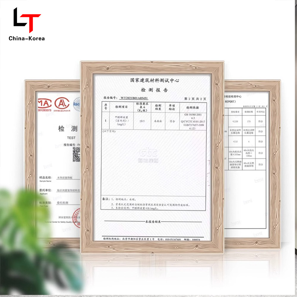 1220 × 2440 mm Ekologiczne PCV Ziarno forniru Dekoracyjne panele ścienne do okładzin ściennych w pomieszczeniach Wodoodporny Odporny na zarysowania Łatwy w montażu