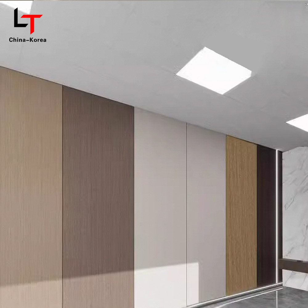1220 × 2440 mm Ekologiczne PCV Ziarno forniru Dekoracyjne panele ścienne do okładzin ściennych w pomieszczeniach Wodoodporny Odporny na zarysowania Łatwy w montażu